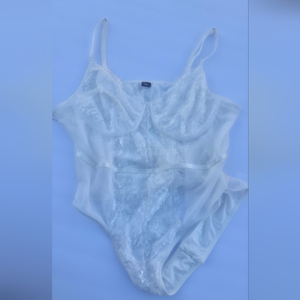 SHEIN White Privé Plus Contrast Lace Bustier Cami Bodysuit 2XL - Picture 8 of 9